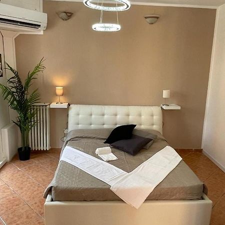 Destiny Home 2 Verona - Piazza Isolo Esterno foto