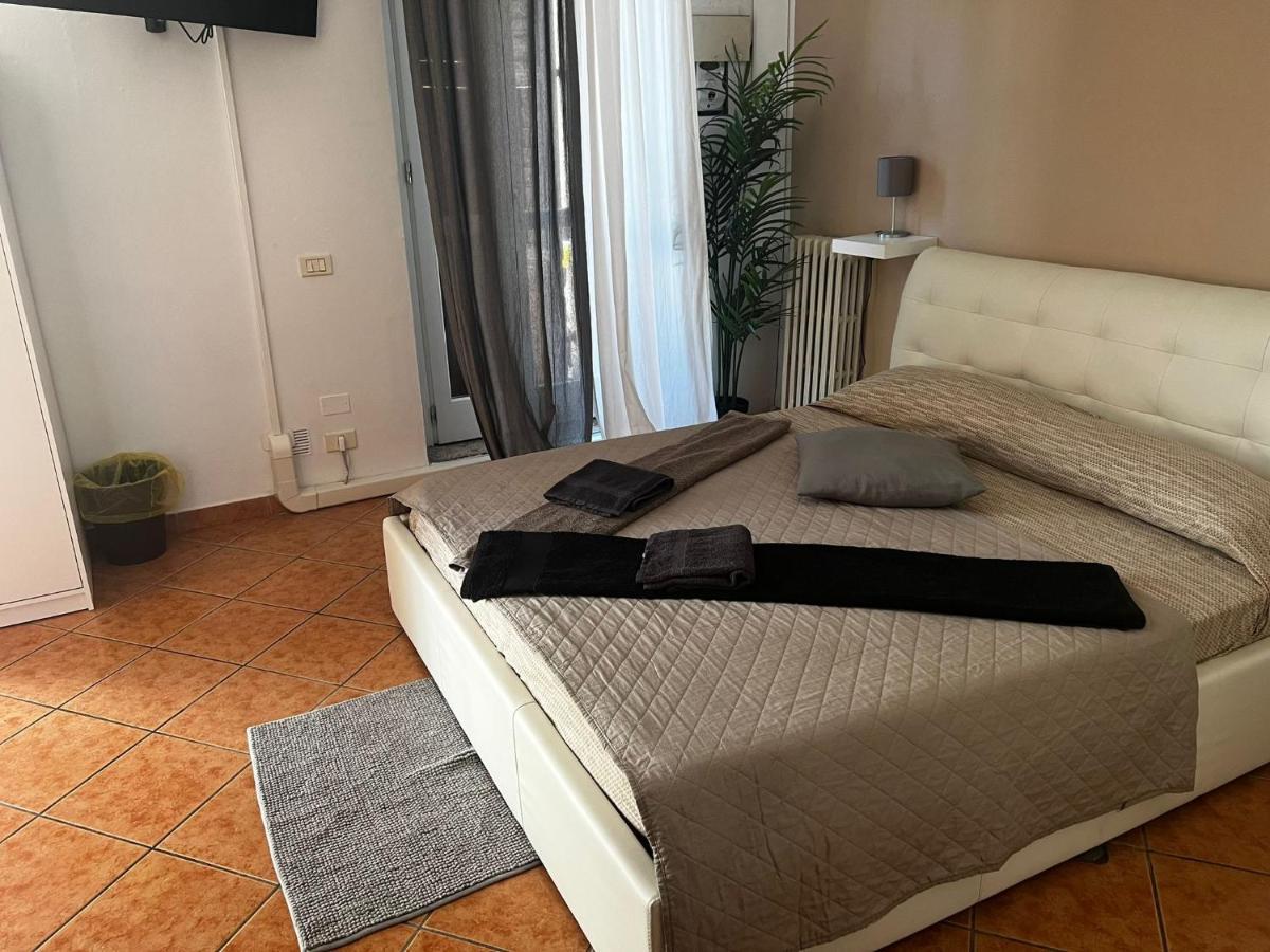 Destiny Home 2 Verona - Piazza Isolo Esterno foto